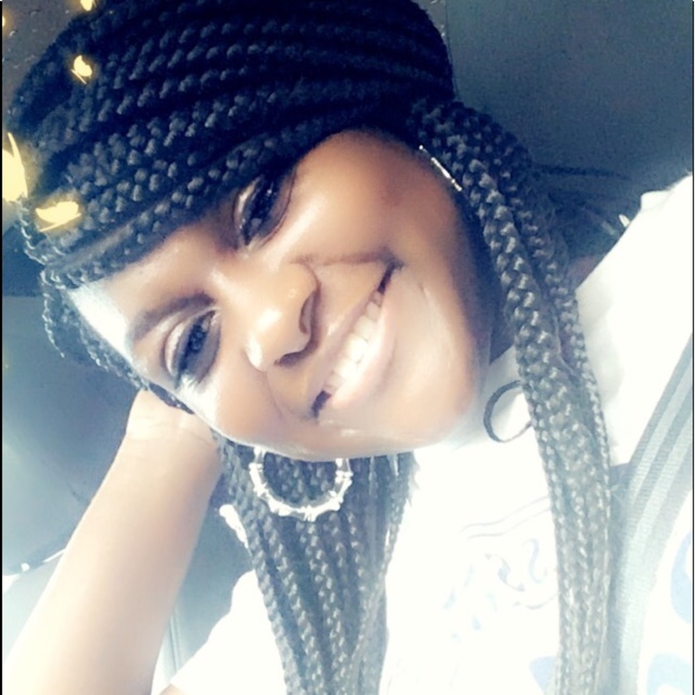 Meet your Posher, Lanajia